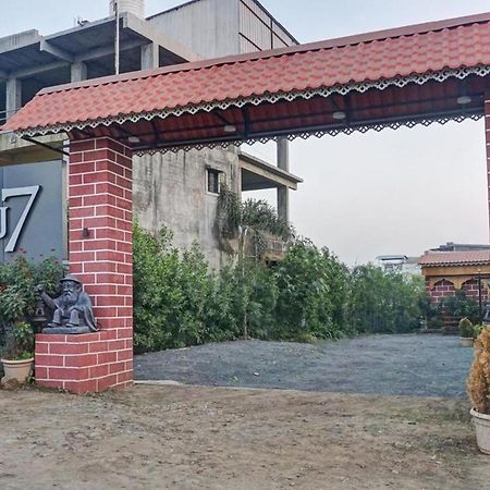 Yashraj Resorts Somatane Eksteriør bilde