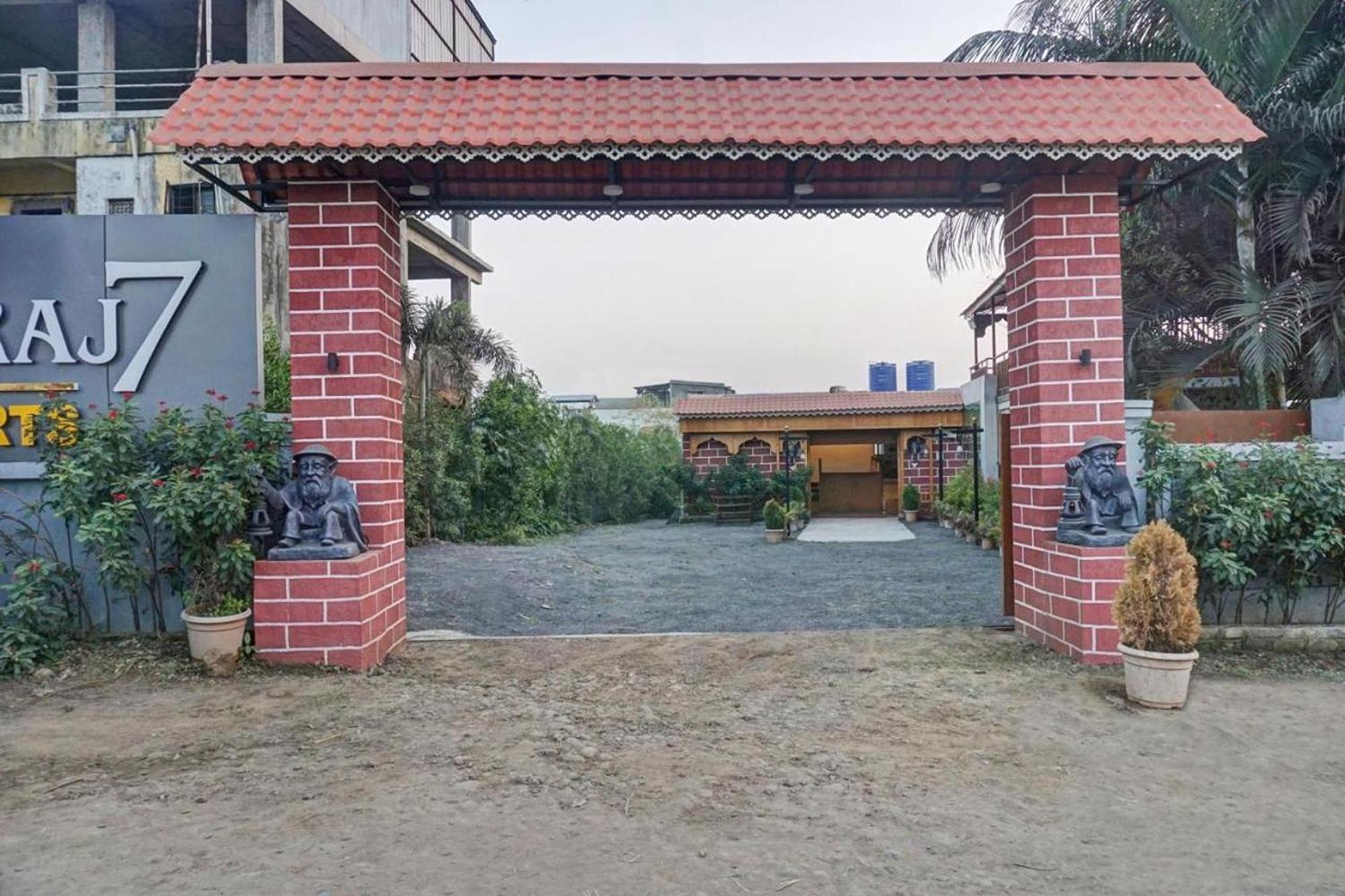 Yashraj Resorts Somatane Eksteriør bilde